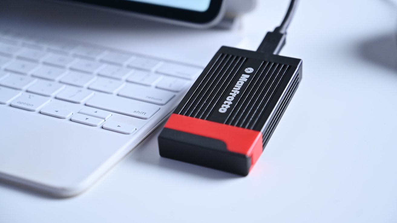 Manfrotto CFexpress card reader review A photographer’s Mac and iPad