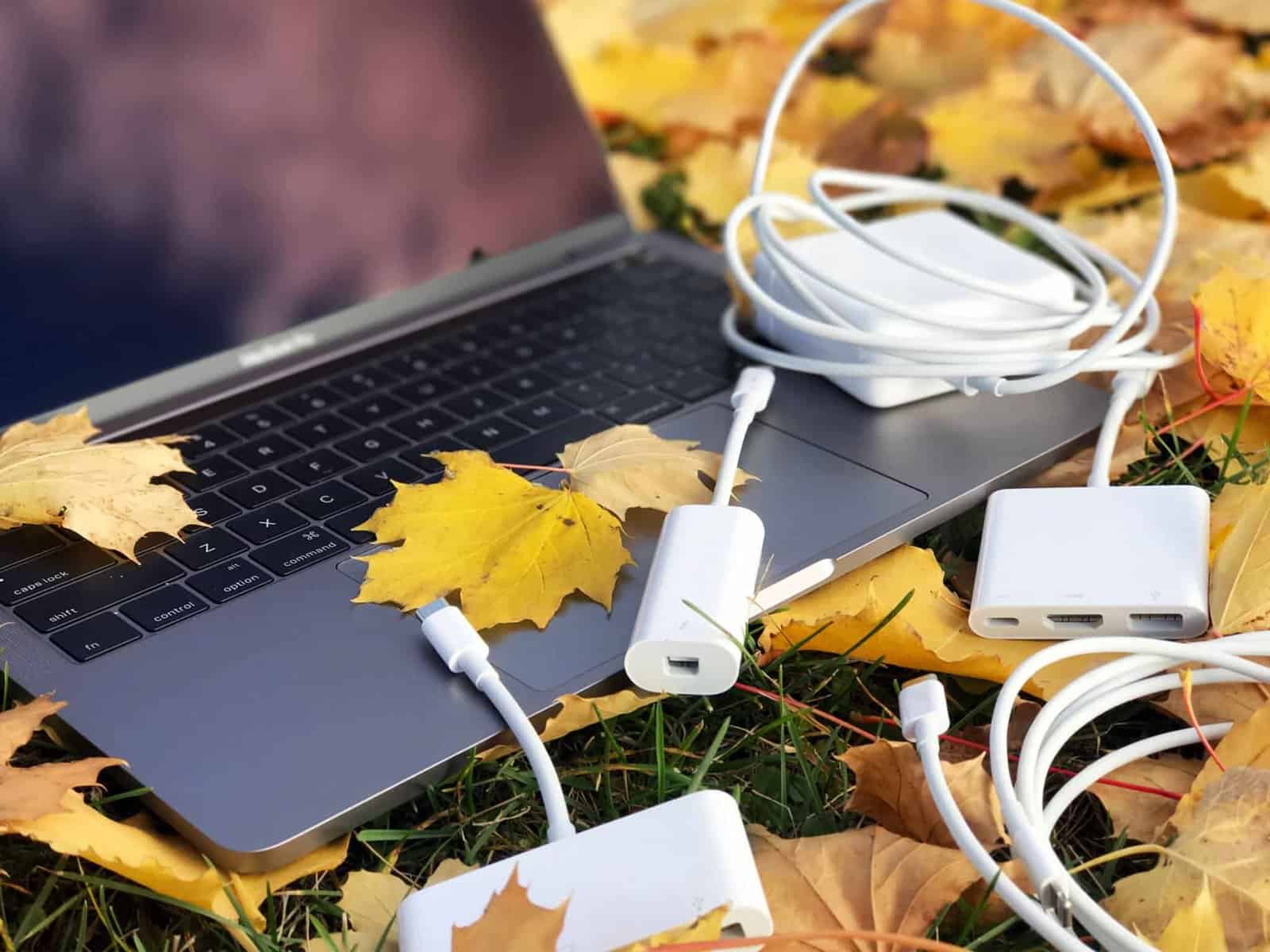 Best MacBook Pro accessories 2022 Dans Tutorials